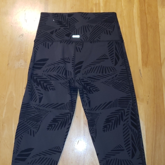 Aerie printed set chill. play. move - Picture 12 of 13